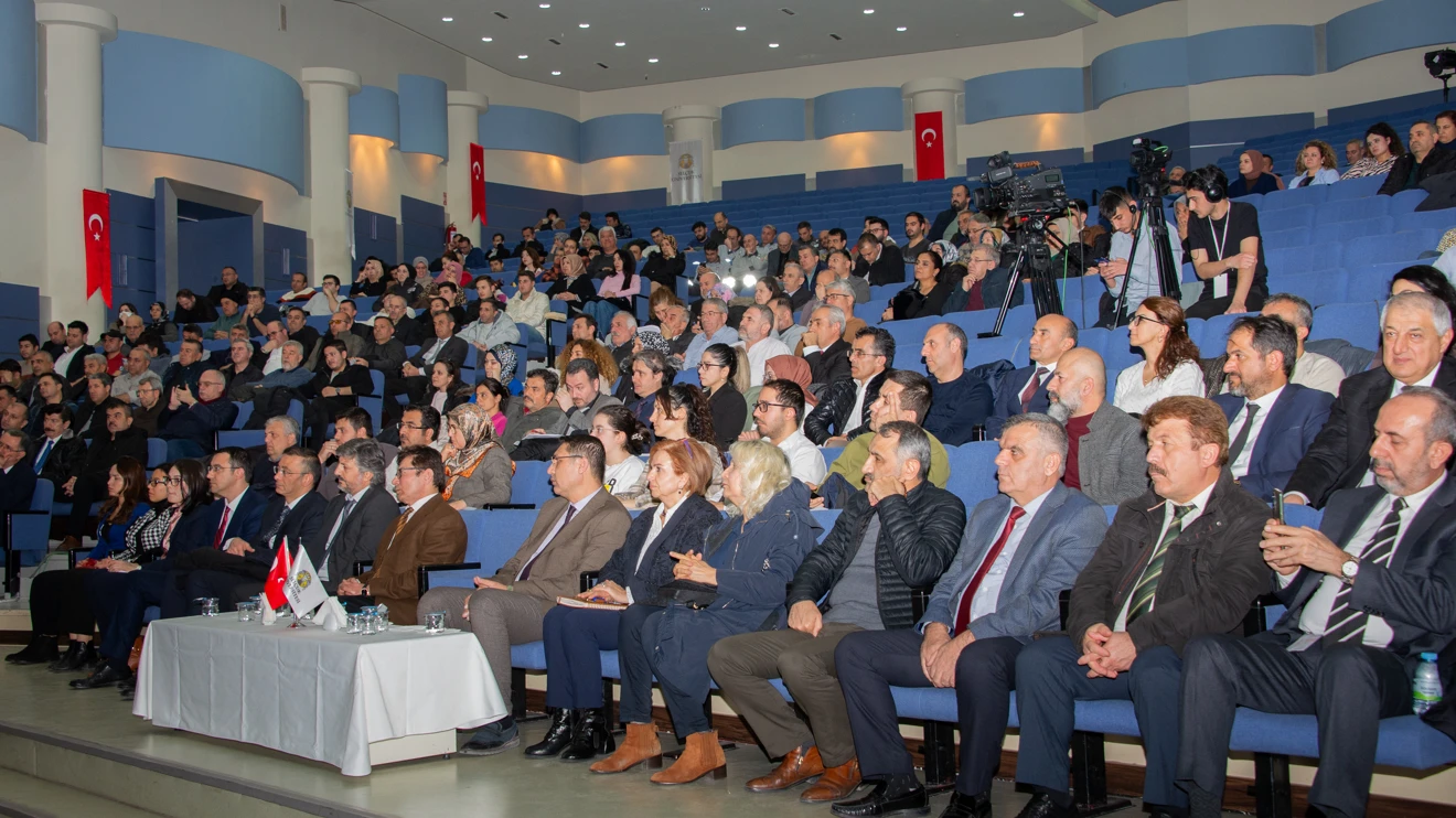 KVKK Başkanı Faruk Bilir, Selçuk Üniversitesinde düzenlenen eğitime katıldı